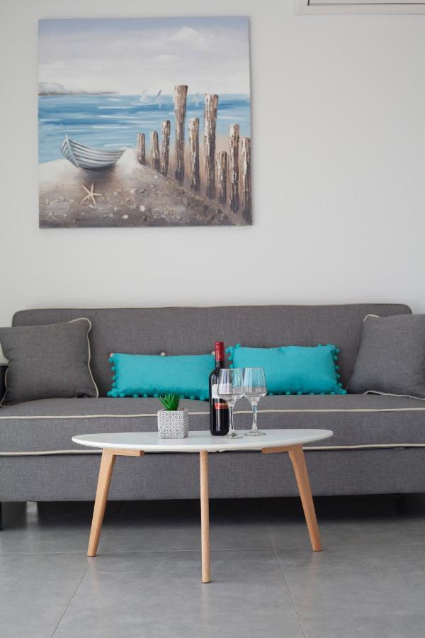 The Azure Blue Apt Φαληράκι Εξωτερικό φωτογραφία