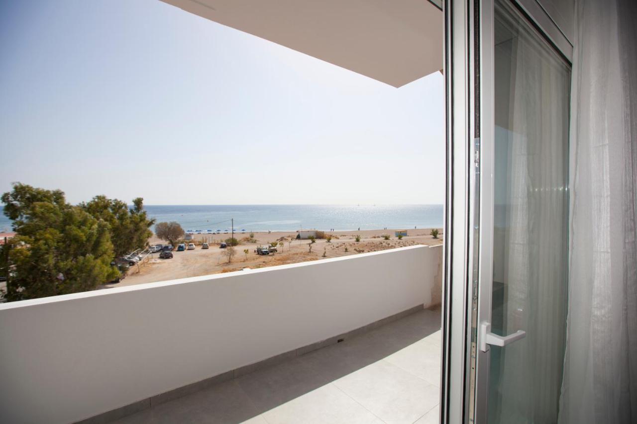 The Azure Blue Apt Φαληράκι Εξωτερικό φωτογραφία