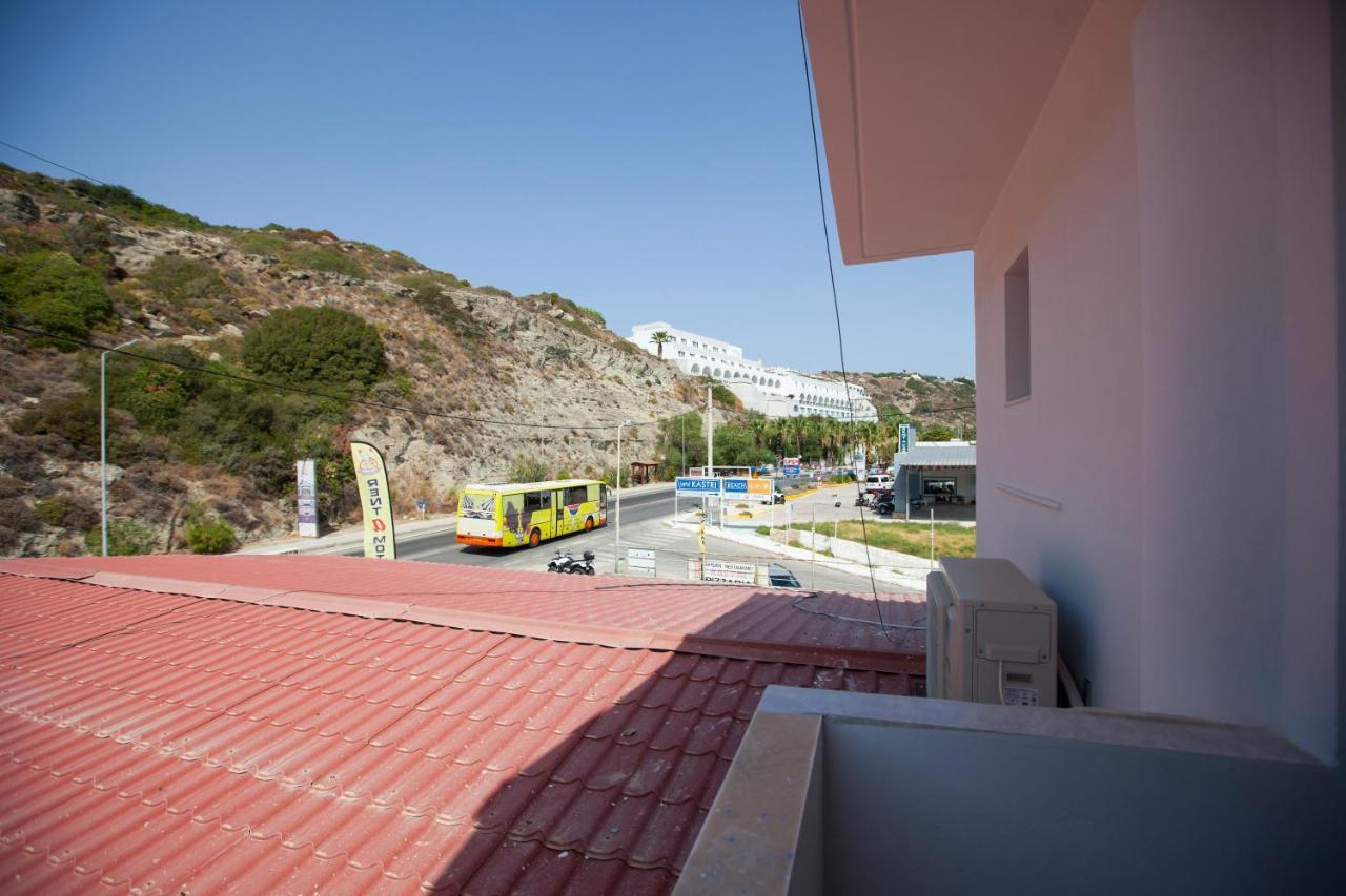 The Azure Blue Apt Φαληράκι Εξωτερικό φωτογραφία