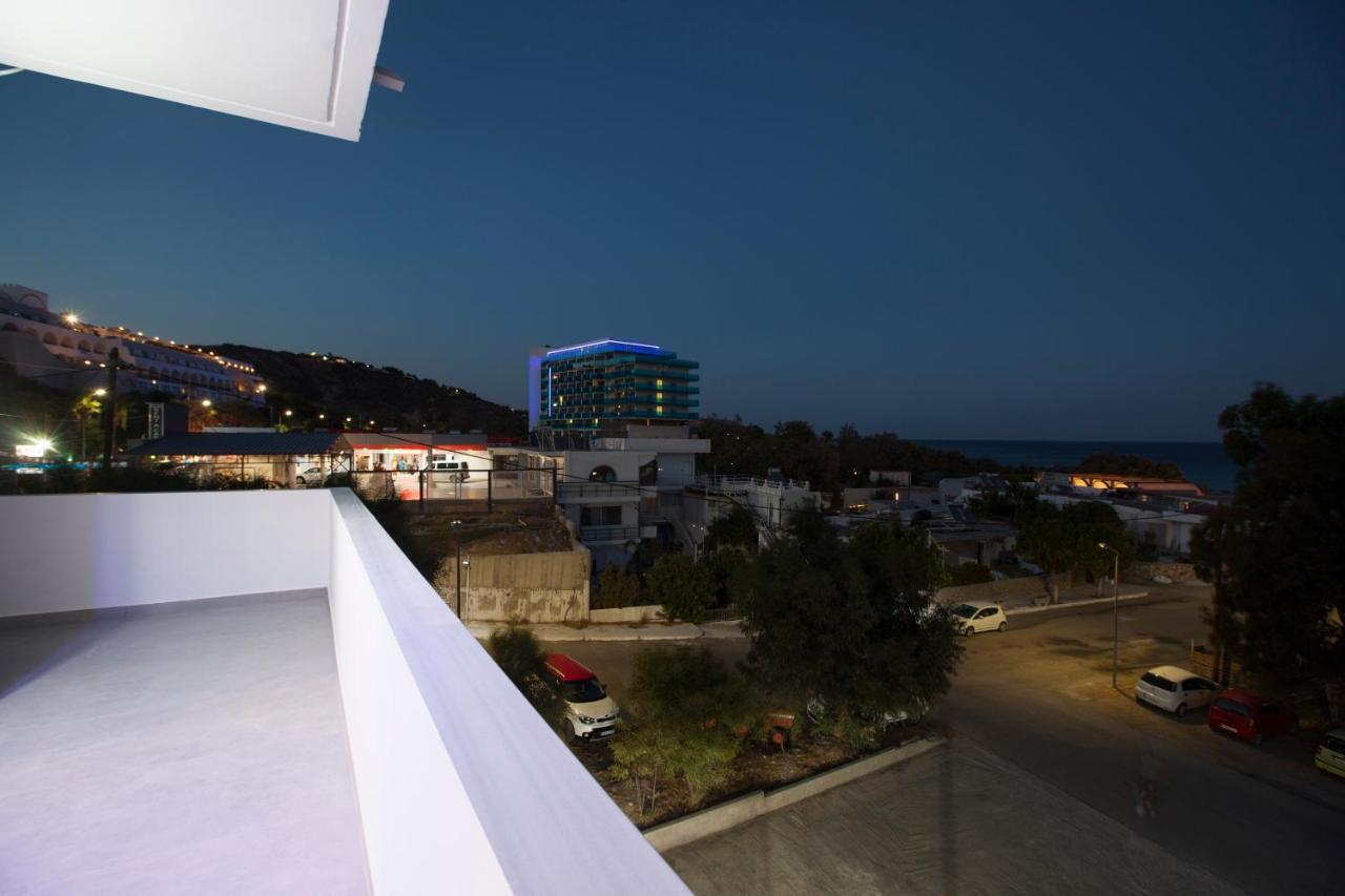 The Azure Blue Apt Φαληράκι Εξωτερικό φωτογραφία